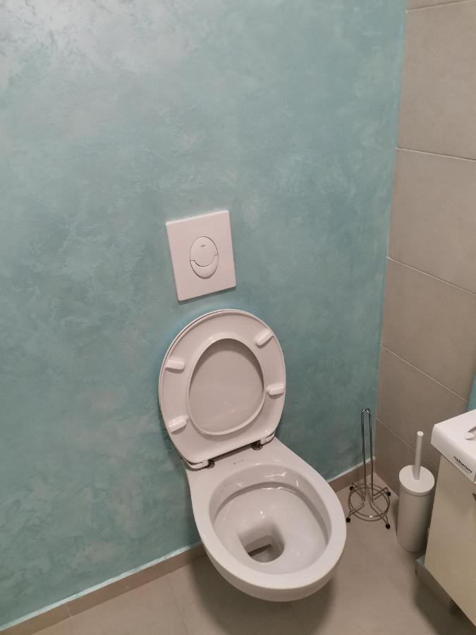 Clock Tower Apartments Подгорица Экстерьер фото