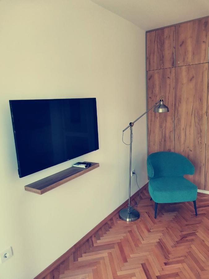 Clock Tower Apartments Подгорица Экстерьер фото